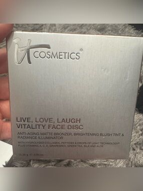 IT Cosmetics Live, Love, Laugh Vitality Face Disc - Bronze/Blush/Illuminator